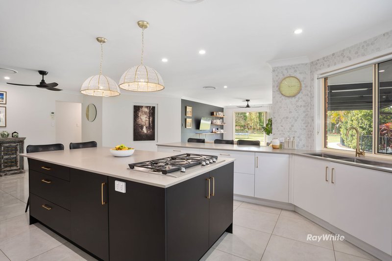 Photo - 14 Nautilus Close, Karalee QLD 4306 - Image 4