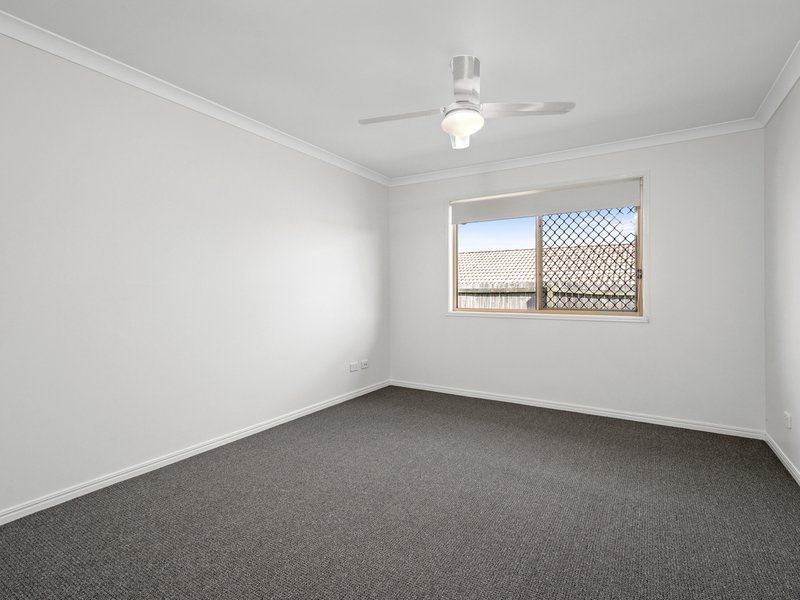 Photo - 14 Navickas Circuit, Redbank Plains QLD 4301 - Image 7