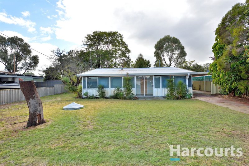 Photo - 14 Nesbit Road, Greenfields WA 6210 - Image 2