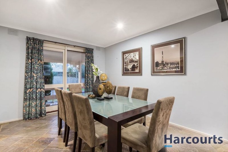 Photo - 14 Newlands Court, Wantirna VIC 3152 - Image 5