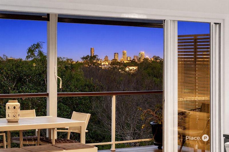 Photo - 14 Newman Street, Gaythorne QLD 4051 - Image 2