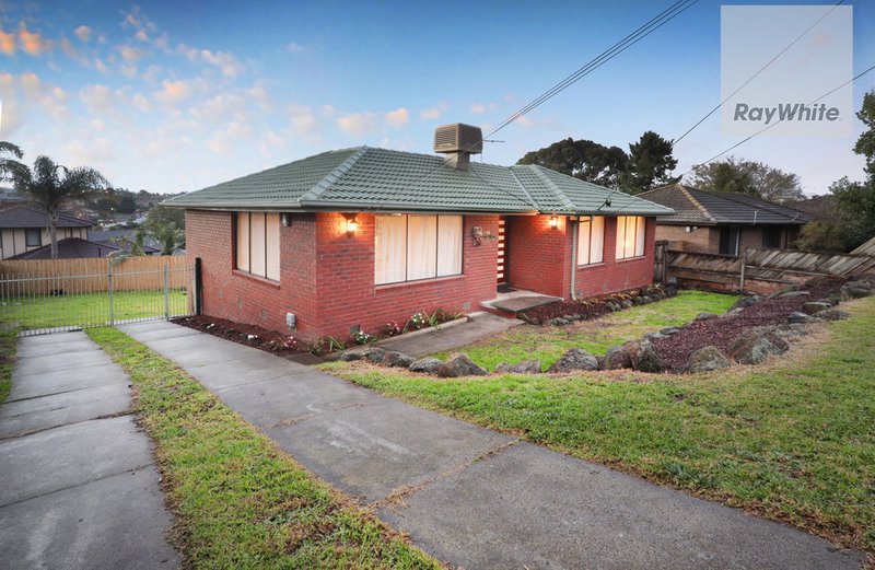 14 Nigel Crescent, Gladstone Park VIC 3043