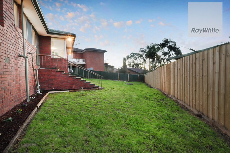 Photo - 14 Nigel Crescent, Gladstone Park VIC 3043 - Image 21