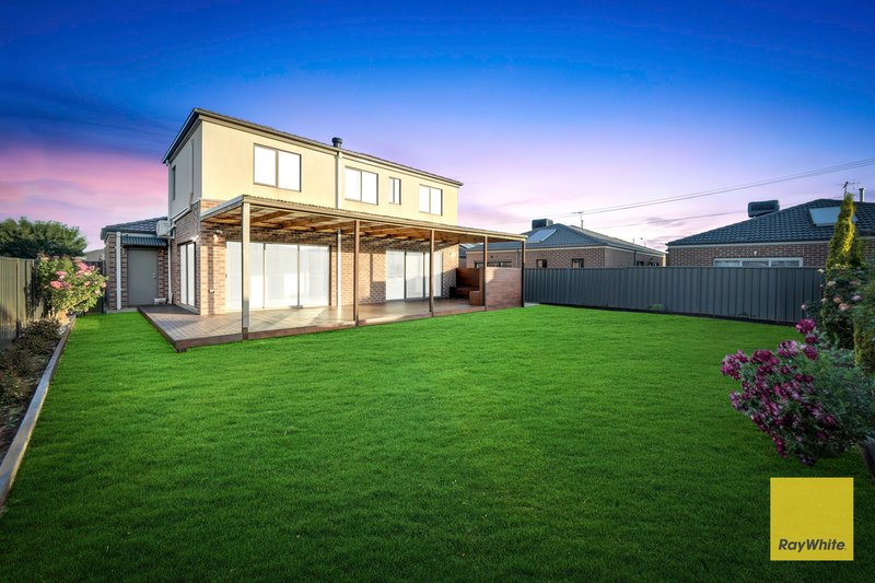 Photo - 14 Nightfall Way, Tarneit VIC 3029 - Image 18