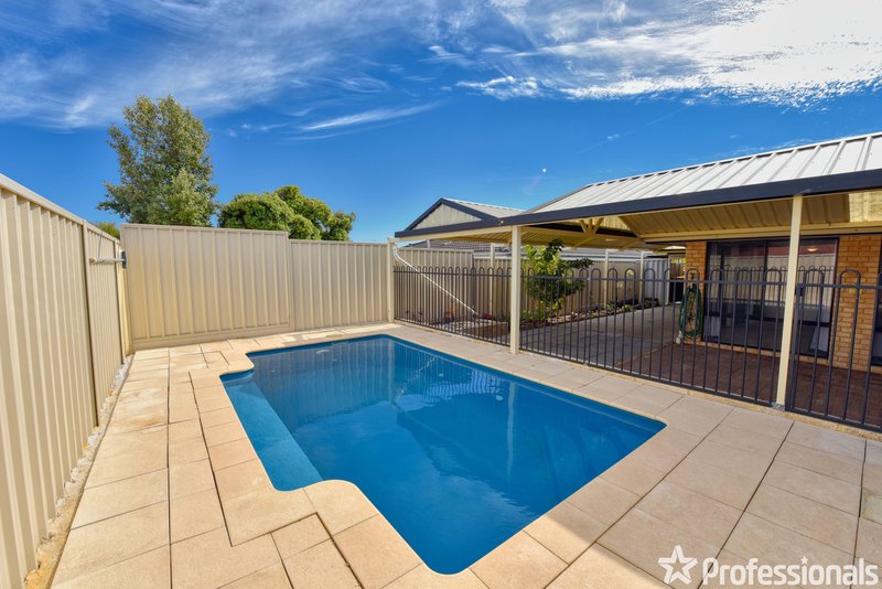 14 Nightingale Way, Warnbro WA 6169