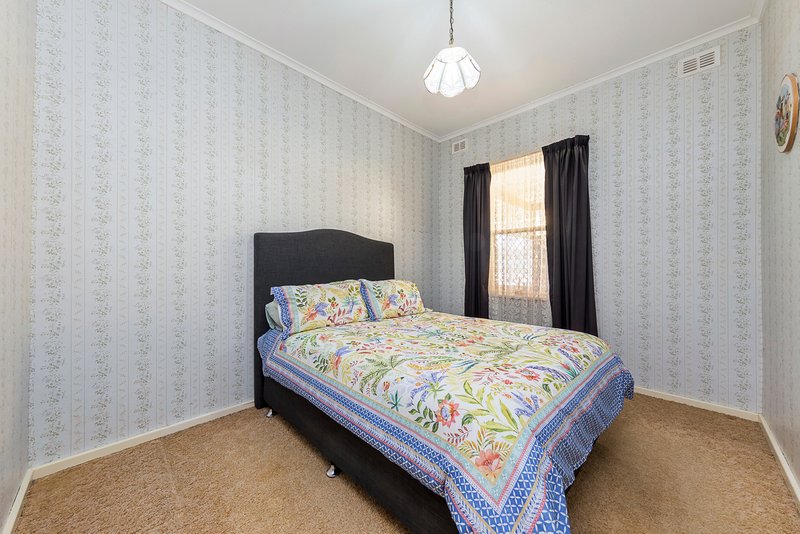 Photo - 14 Nitschke Street, Elizabeth Grove SA 5112 - Image 3