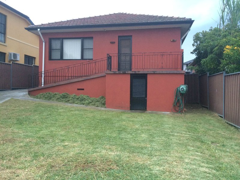 Photo - 14 Nockolds Avenue, Mount Lewis NSW 2190 - Image 14