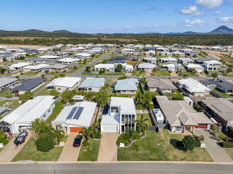 Photo - 14 Norfolk Drive, Hidden Valley QLD 4703 - Image 3