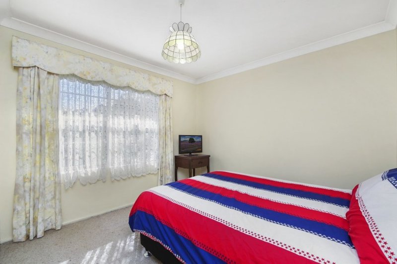 Photo - 14 North Crescent, North Gosford NSW 2250 - Image 6