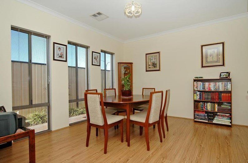 Photo - 14 Northcliffe Avenue, Clarkson WA 6030 - Image 9