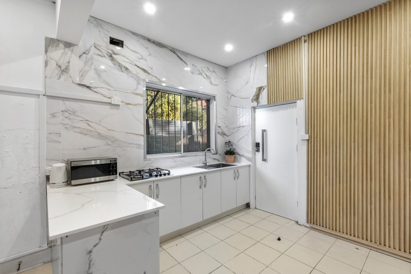 Photo - 14 Northumberland Avenue, Stanmore NSW 2048 - Image 10