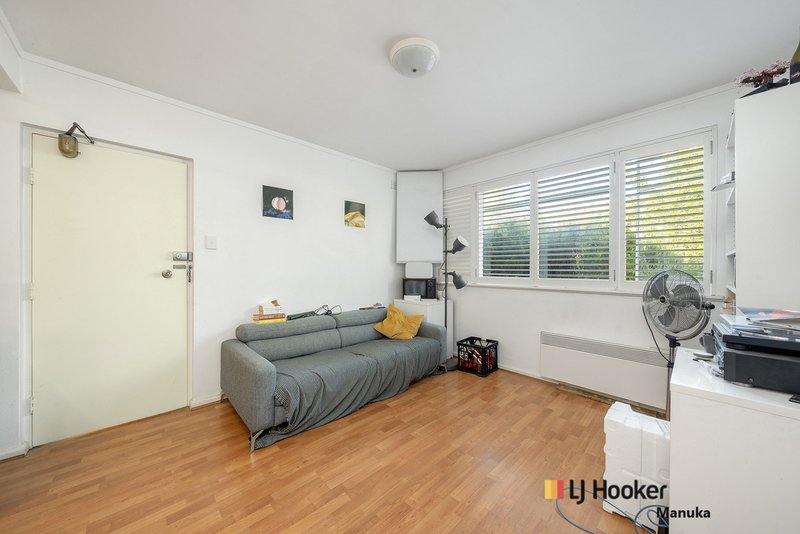 Photo - 1/4 Nuyts Street, Red Hill ACT 2603 - Image 2
