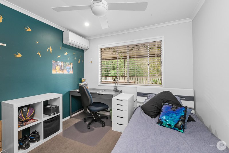 Photo - 14 Nyora Street, Everton Hills QLD 4053 - Image 16