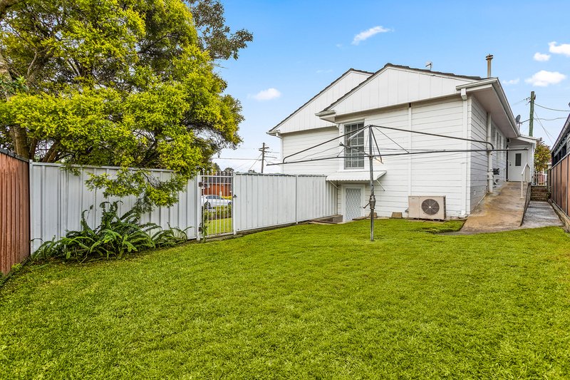 Photo - 14 Oak Place, Banksia NSW 2216 - Image 12