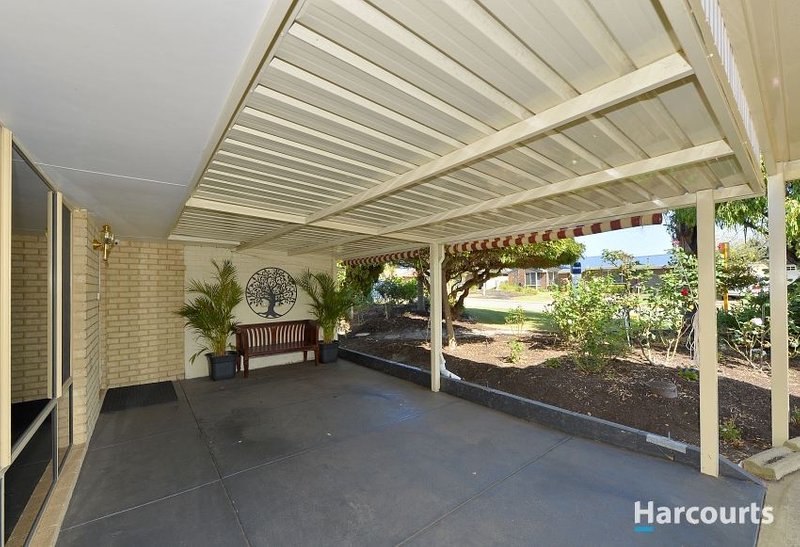 Photo - 14 Oakdale Close, Halls Head WA 6210 - Image 6