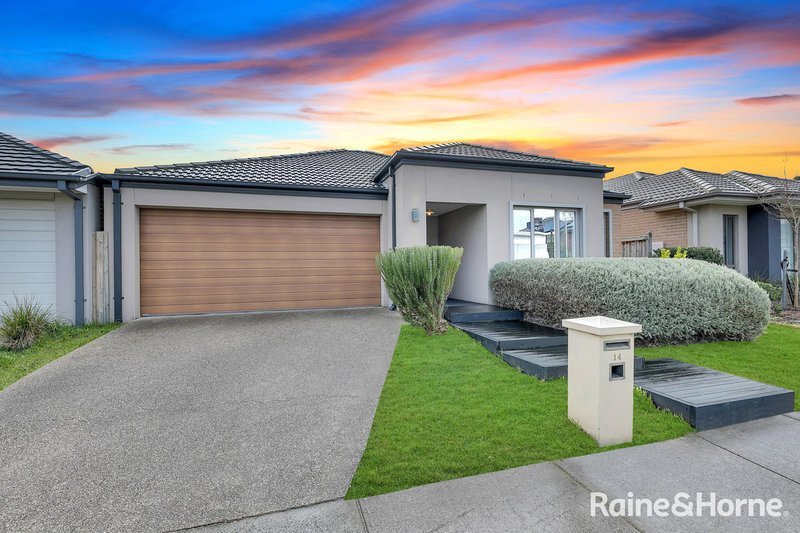 Photo - 14 Oakham Drive, Williams Landing VIC 3027 - Image 2