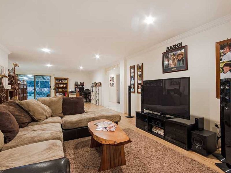 Photo - 14 Observatory Drive, Reedy Creek QLD 4227 - Image 3