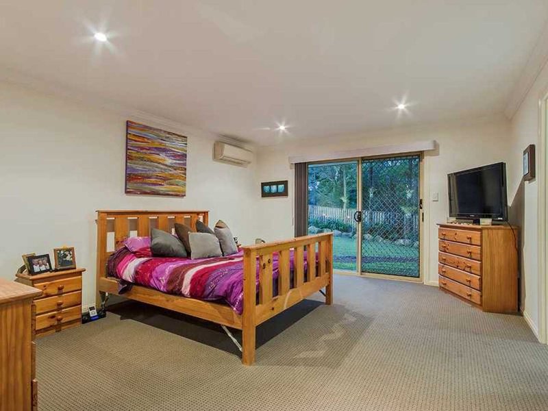 Photo - 14 Observatory Drive, Reedy Creek QLD 4227 - Image 11