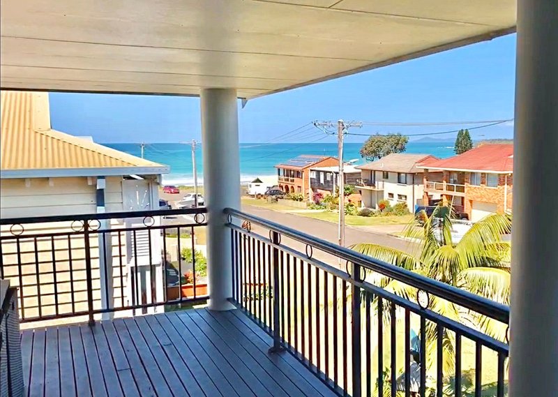 14 Ocean Drive, Wallabi Point NSW 2430