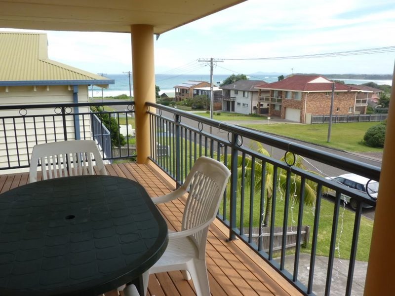 Photo - 14 Ocean Drive, Wallabi Point NSW 2430 - Image 2