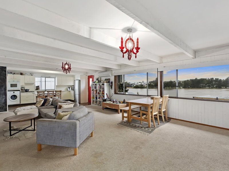 Photo - 14 Ogilvie Street, Terrigal NSW 2260 - Image 4