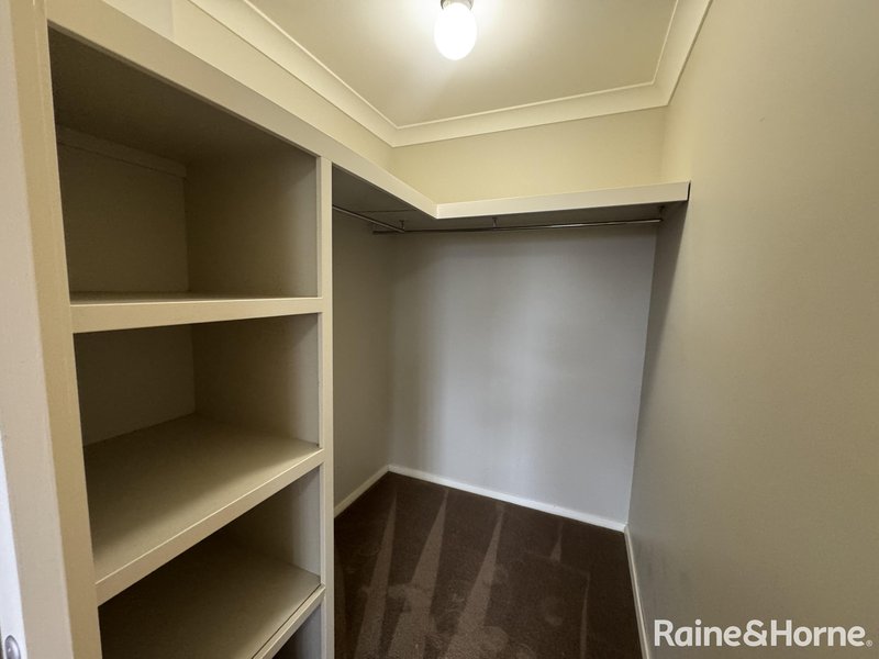 Photo - 14 Onyx Place, Orange NSW 2800 - Image 8