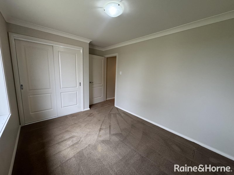 Photo - 14 Onyx Place, Orange NSW 2800 - Image 12