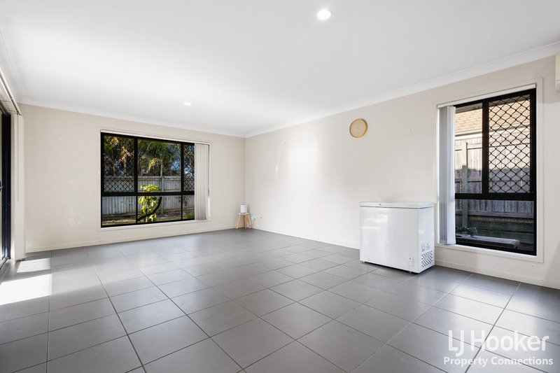 Photo - 14 Oregano Close, Griffin QLD 4503 - Image 3