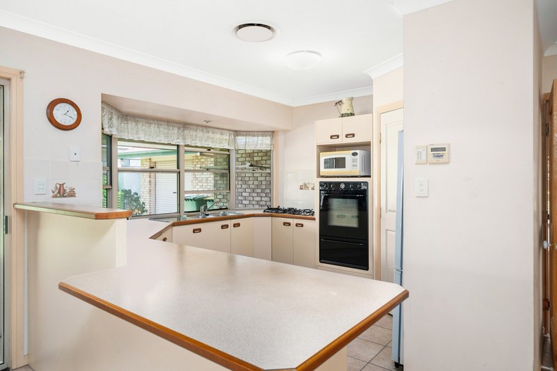 Photo - 14 Orla Court, Murrumba Downs QLD 4503 - Image 7