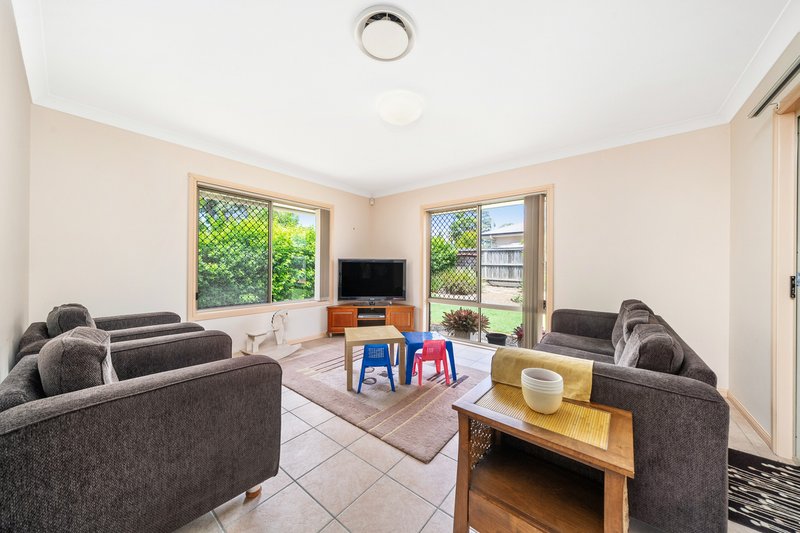 Photo - 14 Orla Court, Murrumba Downs QLD 4503 - Image 10