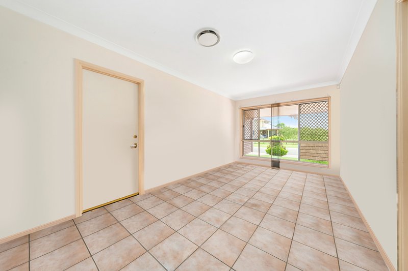 Photo - 14 Orla Court, Murrumba Downs QLD 4503 - Image 11