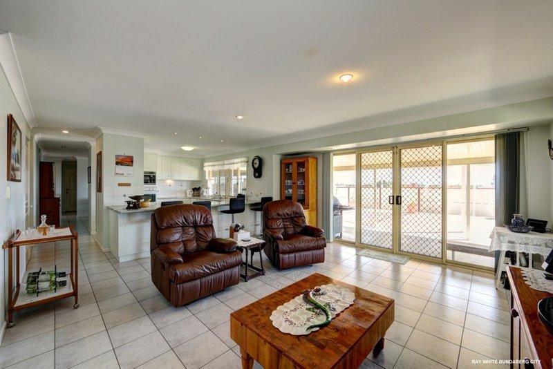 Photo - 14 Orlabah Avenue, Innes Park QLD 4670 - Image 12