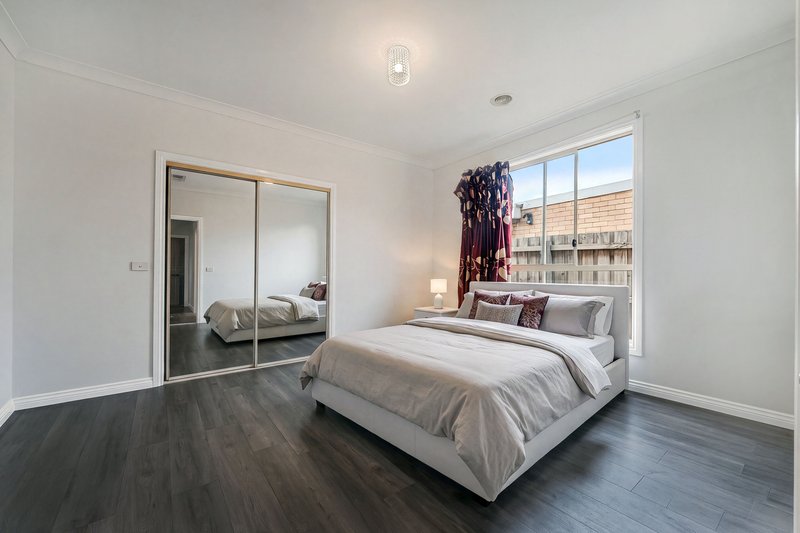 Photo - 14 Ortolan Avenue, Broadmeadows VIC 3047 - Image 14