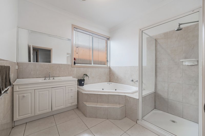 Photo - 14 Ortolan Avenue, Broadmeadows VIC 3047 - Image 17
