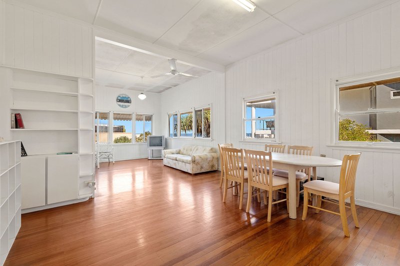 Photo - 14 Orvieto Terrace, Kings Beach QLD 4551 - Image 5