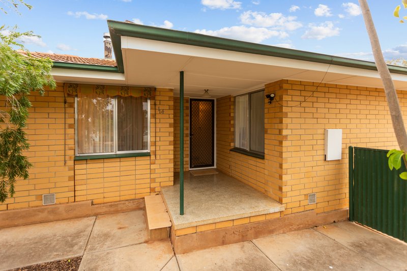 Photo - 14 Osmond Street, Elizabeth Downs SA 5113 - Image 6