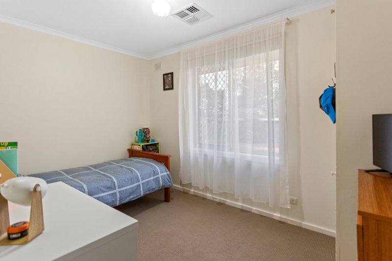 Photo - 14 Osmond Street, Elizabeth Downs SA 5113 - Image 16