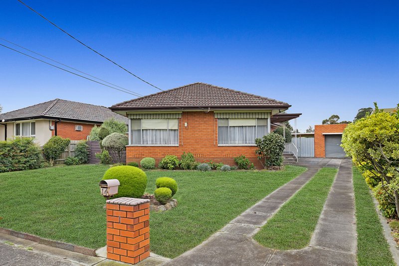 Photo - 14 Owens Avenue, Glen Waverley VIC 3150 - Image 2