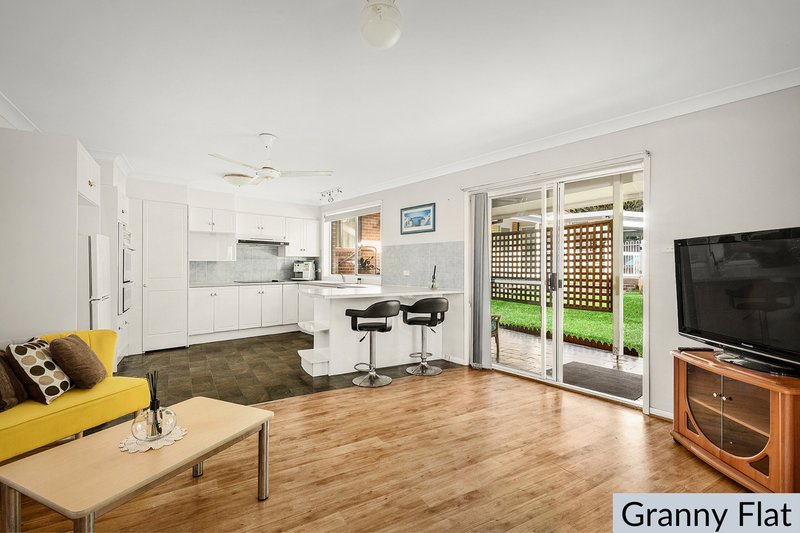 Photo - 14 Oxford Avenue, Castle Hill NSW 2154 - Image 15