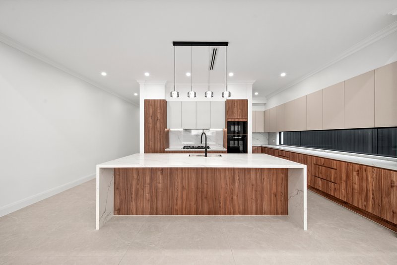Photo - 14 Oxford Street, Smithfield NSW 2164 - Image 4