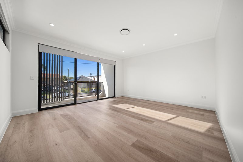 Photo - 14 Oxford Street, Smithfield NSW 2164 - Image 9