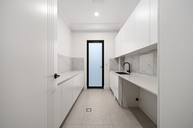 Photo - 14 Oxford Street, Smithfield NSW 2164 - Image 14