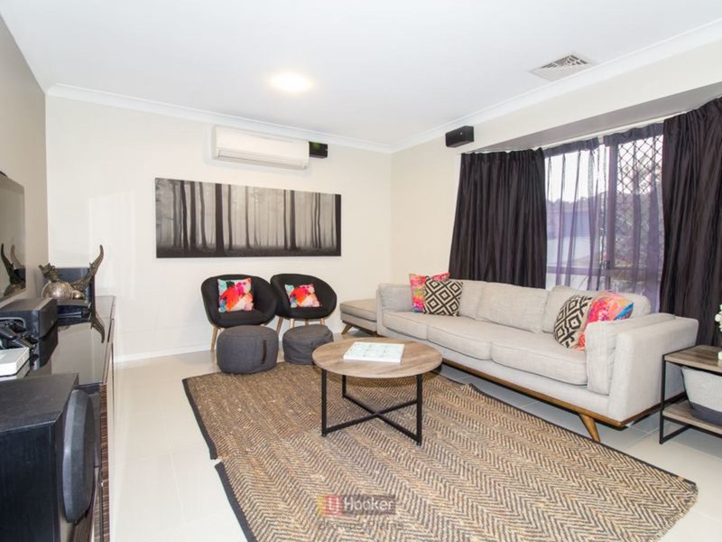 Photo - 14 Paddies Crescent, Crestmead QLD 4132 - Image 4