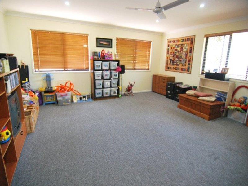 Photo - 14 Panorama Court, Glen Eden QLD 4680 - Image 12