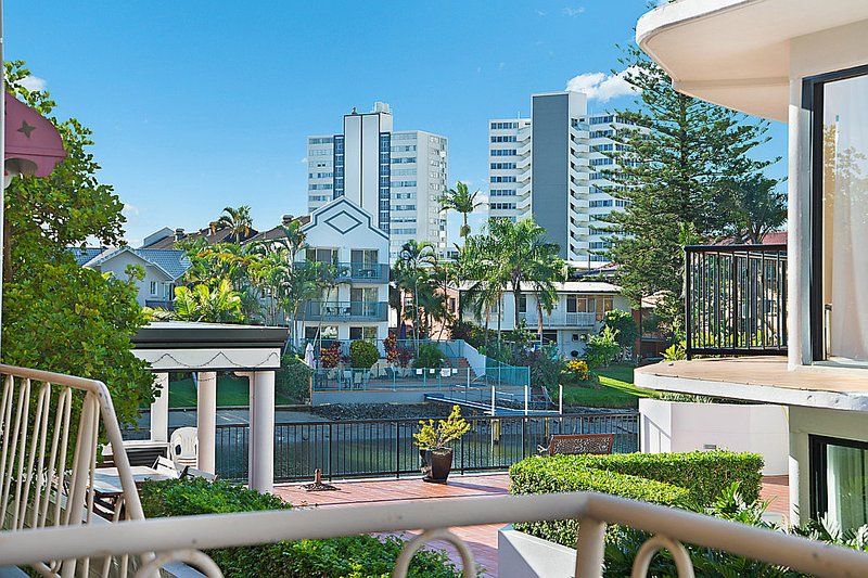 Photo - 14 Paradise Island, Surfers Paradise QLD 4217 - Image 7