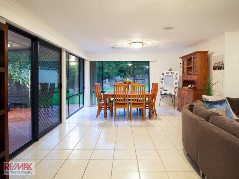 Photo - 14 Pardalote Place, Cashmere QLD 4500 - Image 13