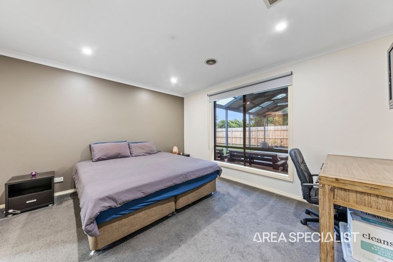 Photo - 14 Park Boulevard, Pakenham VIC 3810 - Image 8