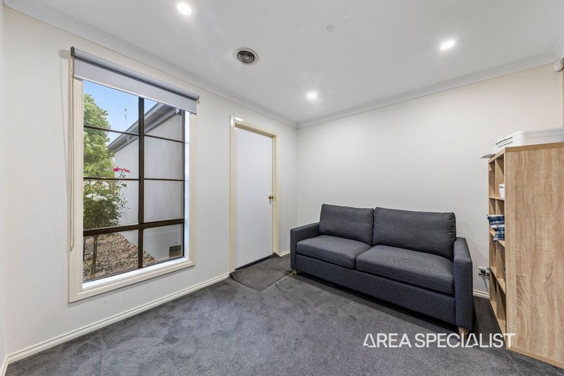 Photo - 14 Park Boulevard, Pakenham VIC 3810 - Image 13