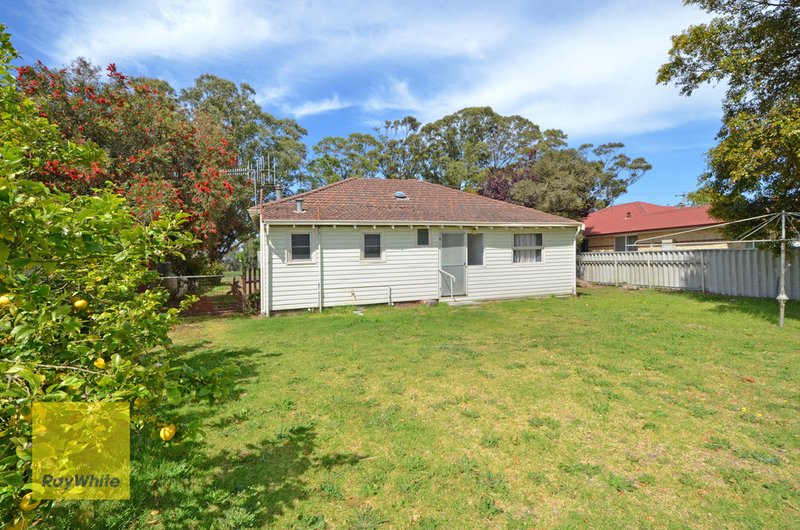 Photo - 14 Parker Street, Lockyer WA 6330 - Image 17