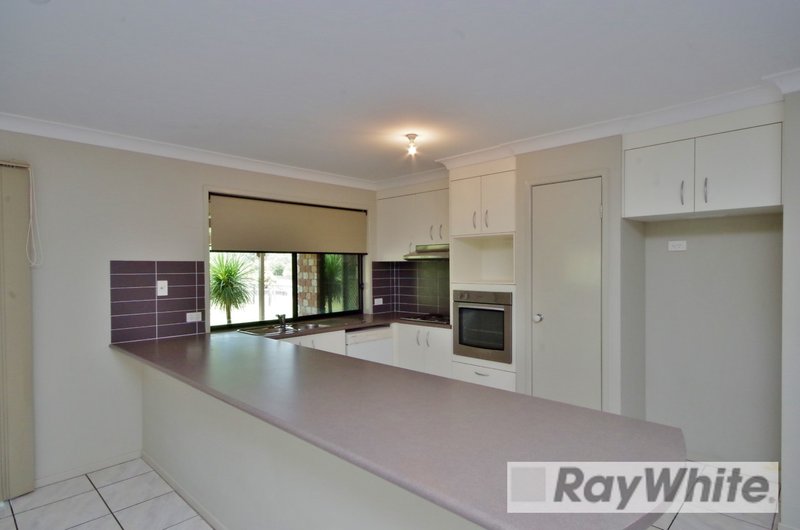 Photo - 14 Parkhurst Place, Gleneagle QLD 4285 - Image 10